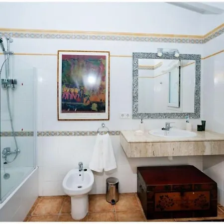 Bini Cel For 6 Pax Heated Pool On Request *