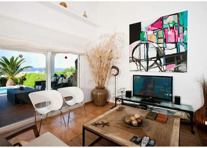 Bini Cel For 6 Pax Heated Pool On Request فيلة بينيبيكا