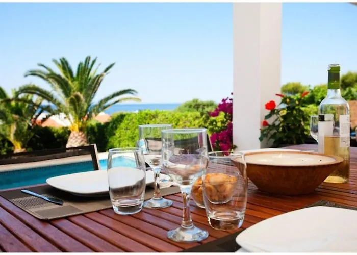 Bini Cel For 6 Pax Heated Pool On Request فيلة